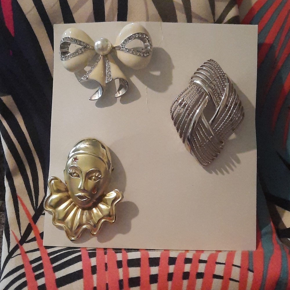 SET (3) Ladies Designers Pins